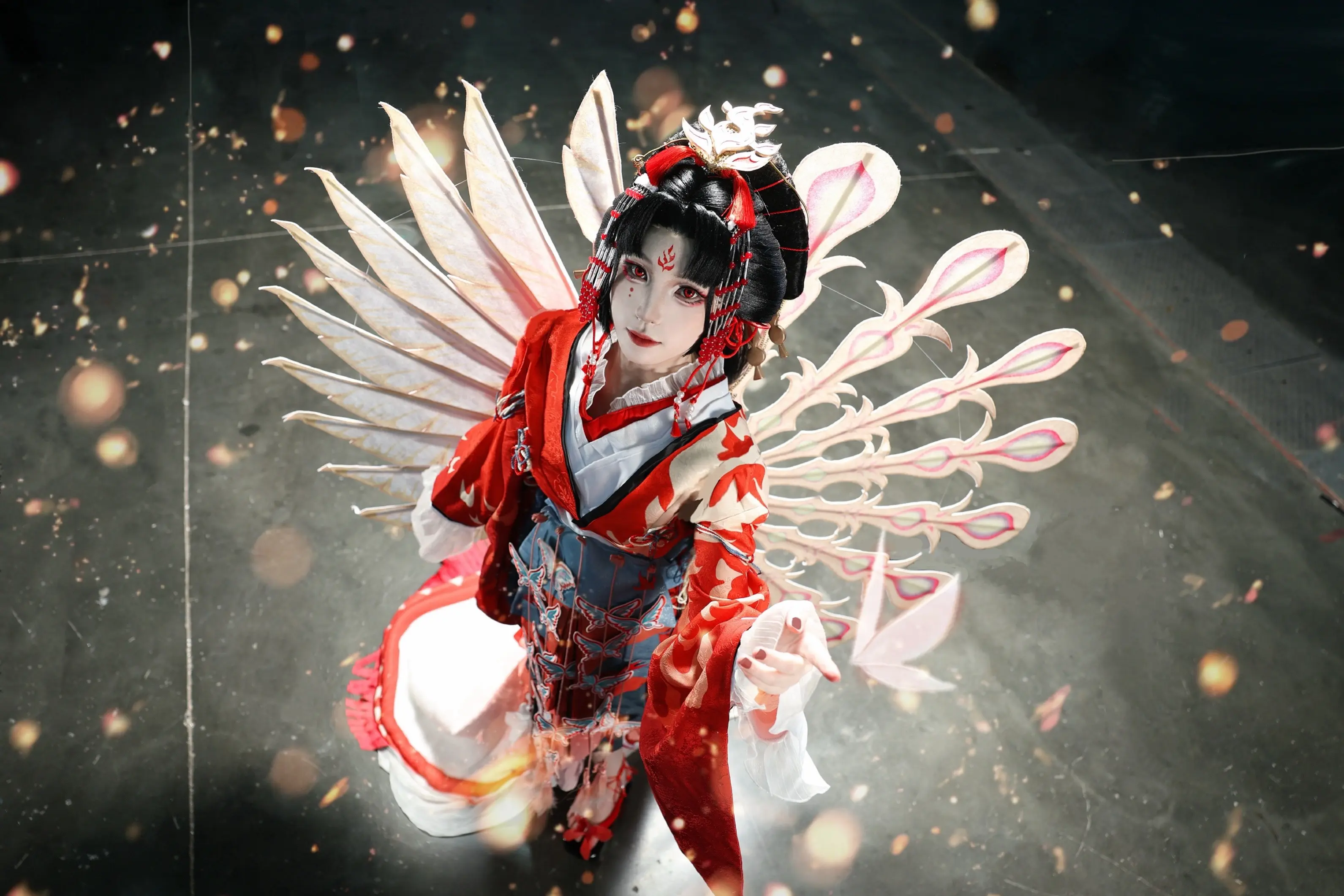 “我还是第一次戴上这么重的发饰哦”阴阳师不知火蝶步韶华cos
