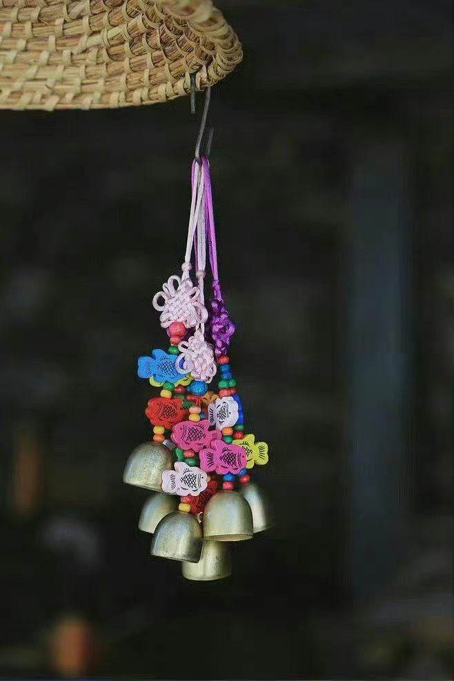 “20句，适合任何时候都可以发的文案。”1.年龄在变，气血有限，瞎活就行了，反正