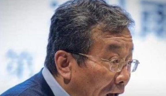 复旦大学教授王德峰，再次抛出惊人“言论”！他表示，今日之中国纵欲汹汹，各种欲望，