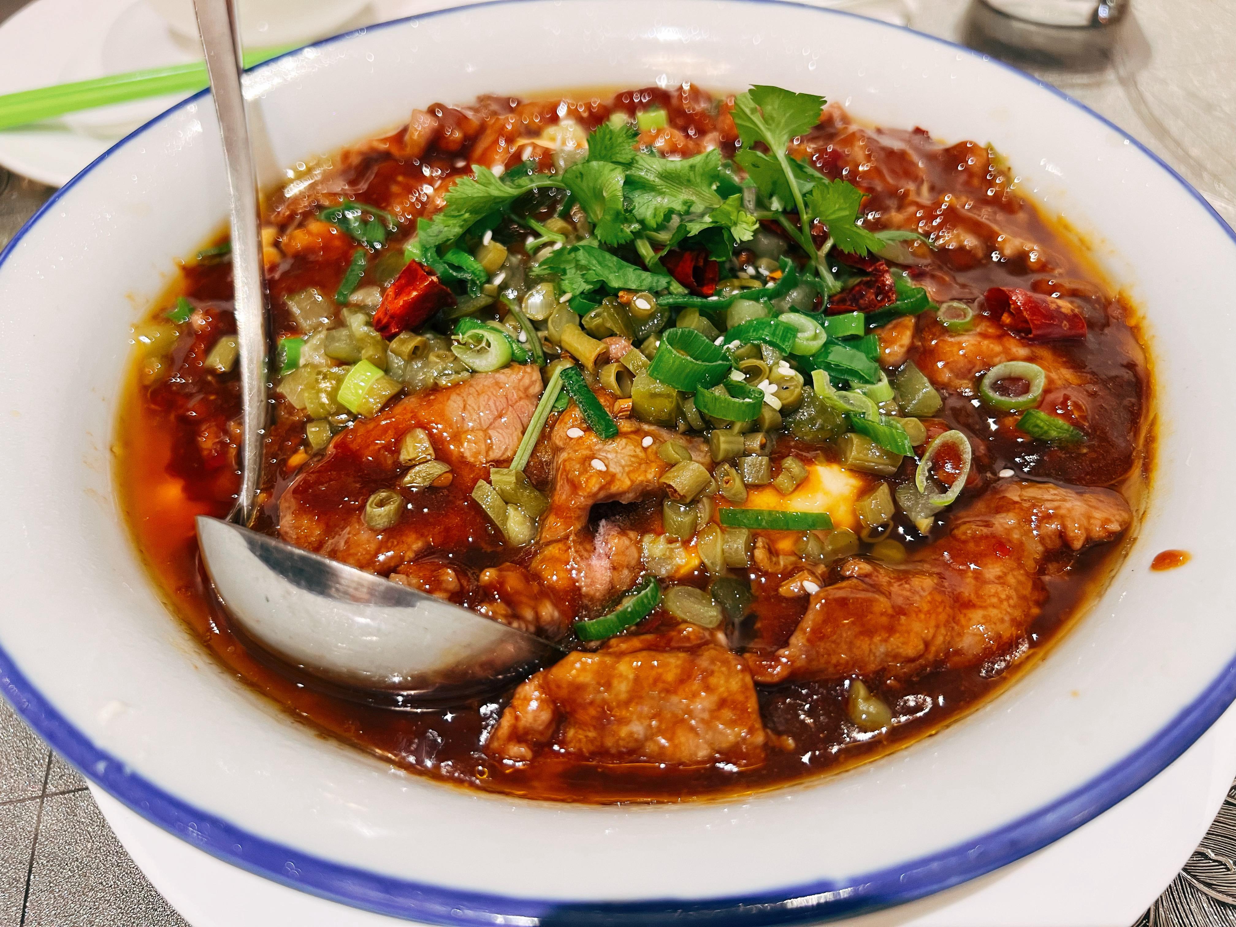 出差第三天！已经想吃中餐了，也吃到了，耶 [耶]  ​​​