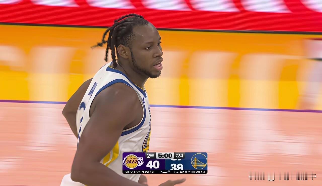 作为库里球迷，明人不说暗话，我是来看巴锡的，勇士终于有了自己的中锋，库里终于有了