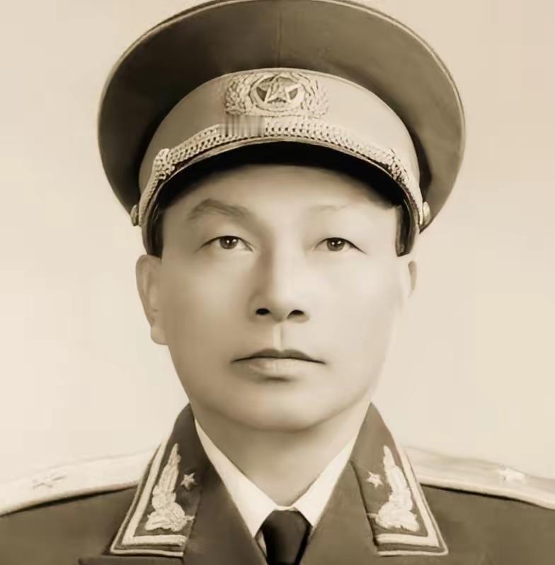 他是开国少将，俩儿子却都成恶霸，被捕后少将却只允许他们姑姑探监？

1979年1