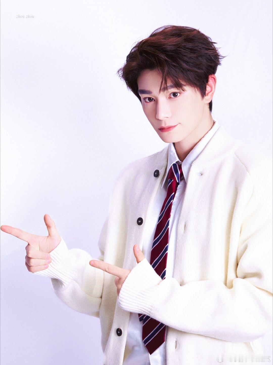 丁禹兮百度文库全球代言人 丁禹兮老凤祥品牌全球代言人 始于颜值忠于匠魂🕊️时尚