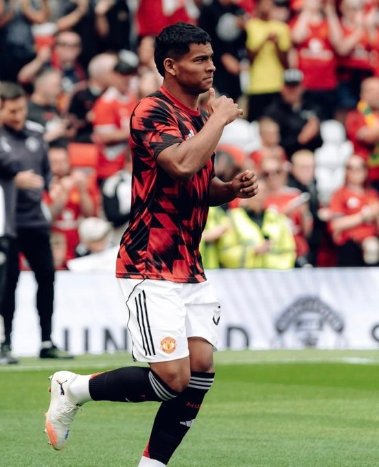 迭戈·莱昂：我刚到这里，才十八岁。我在身体、战术和技术层面都还需要更多的成熟，我