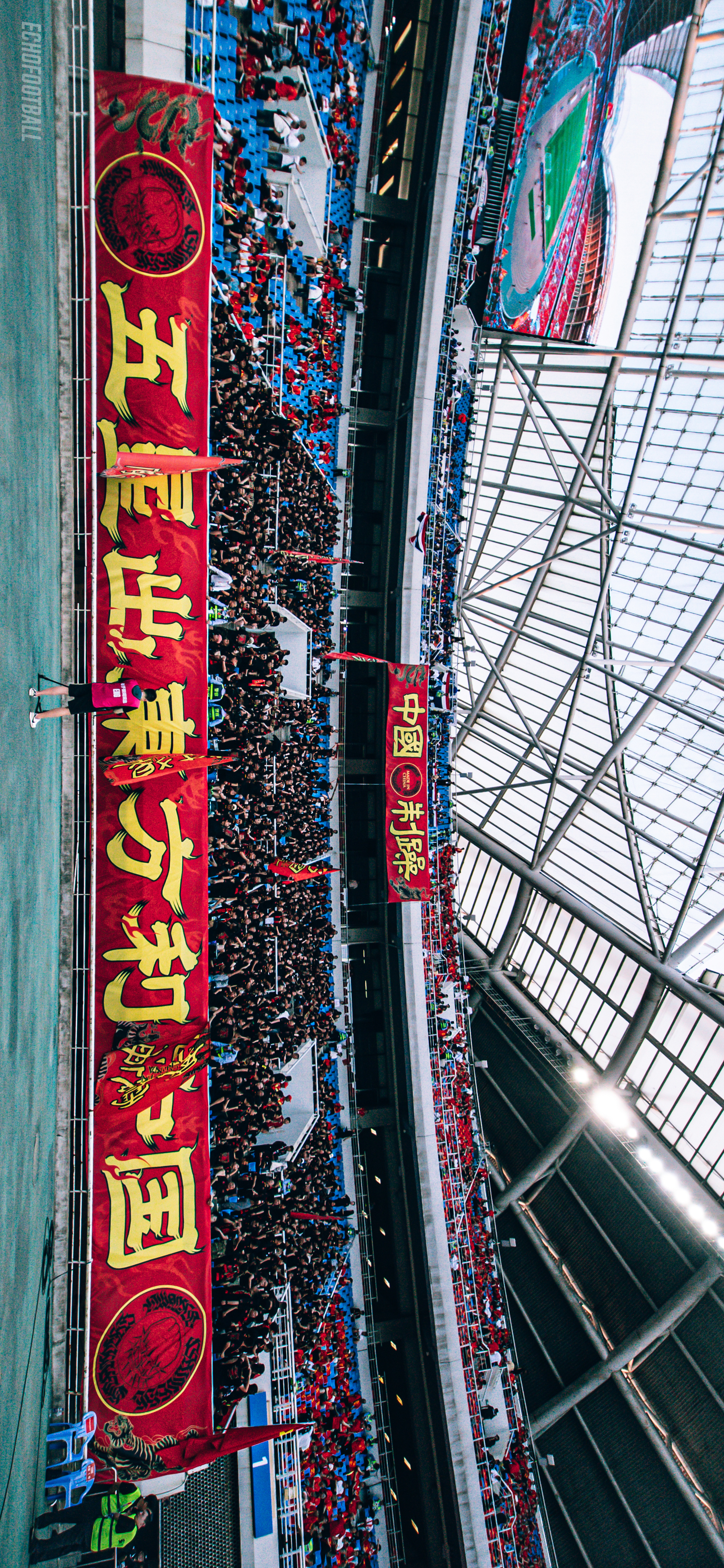 感谢你们，并肩而战，无论何地，五星红旗永在飘扬。🇨🇳#国足晋级18强赛##感