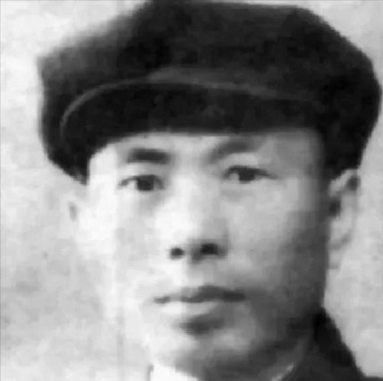 1952年，开封市委书记戴季英拍着桌子对秘书吼：“我这资历当省委书记绰绰有余！“