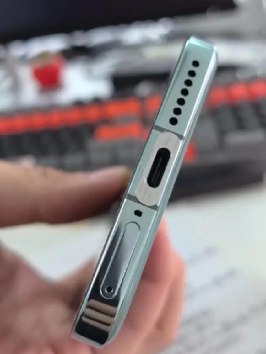 难怪友商没脾气，小米14比旗舰还猛

库克也坐不住了，抢的就是iPhone的份额