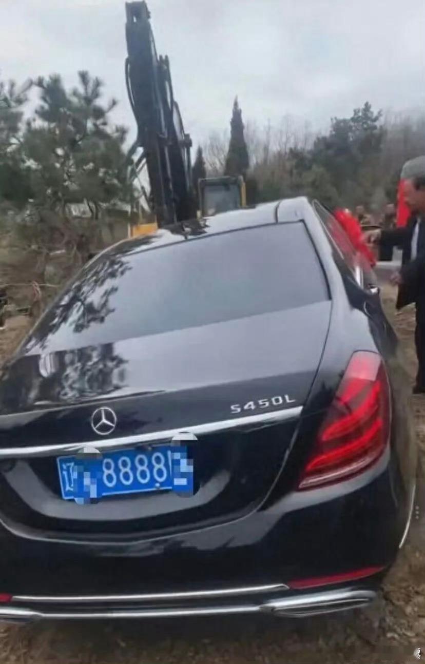 这个世界有个东西叫公序良俗，小姐开发自身资源不是同样不允许。从公序良俗上来说，有