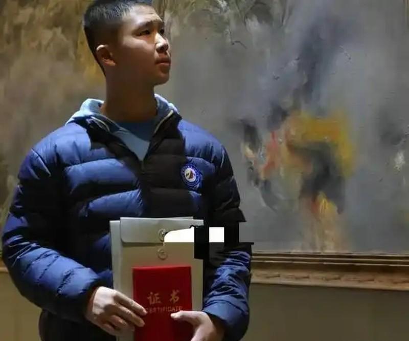 哈尔滨侵华日军第七三一部队罪证陈列馆开出鉴定：一件马用防毒面具资料，馆方认为算是
