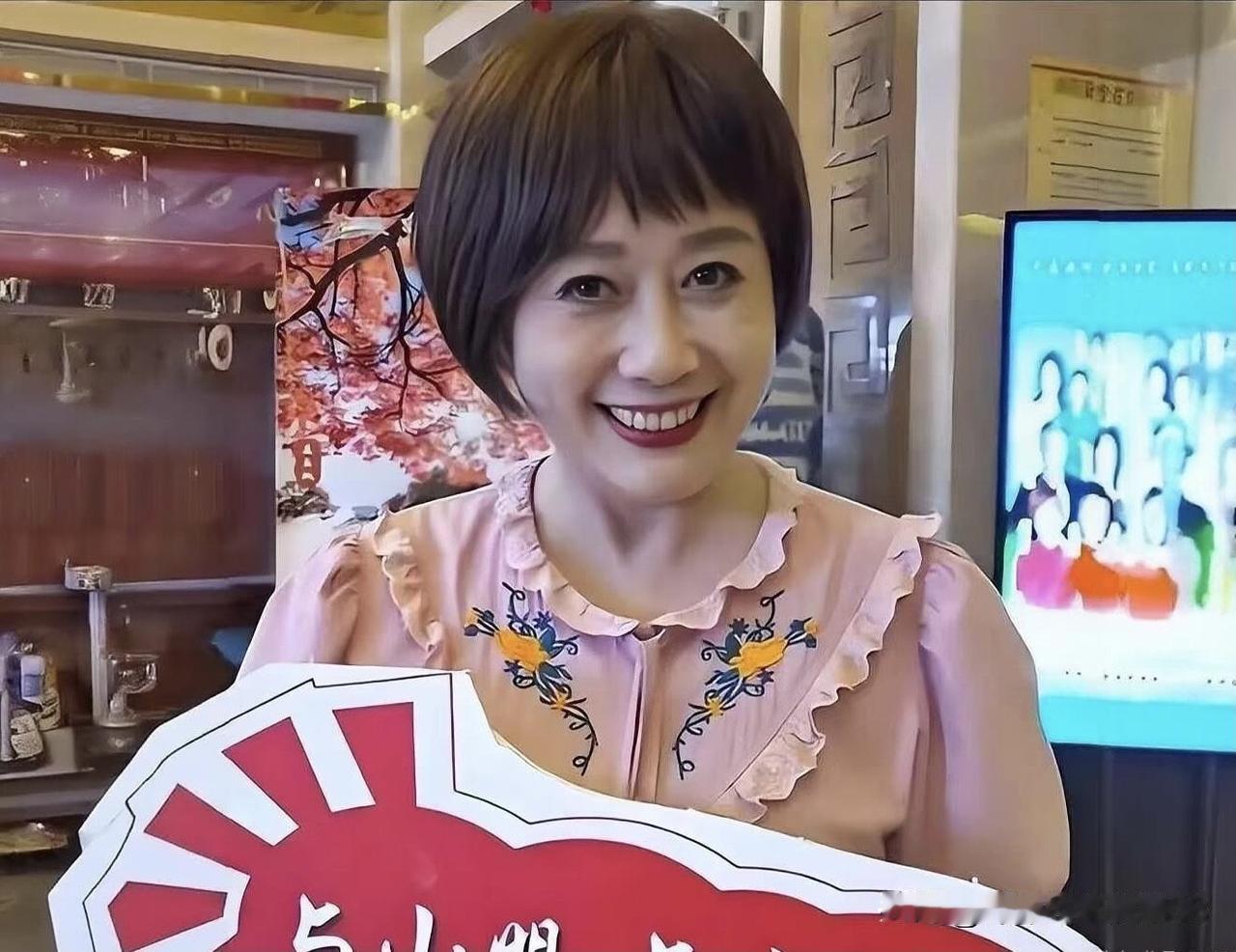 一晃眼，汪文华老师也有70岁了，当年她主持的《曲苑杂坛》是无数人喜欢的一个节目，