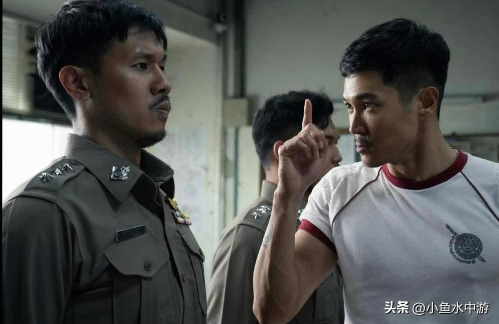 Netflix 最新泰国电影《赤红生死线》
真的相当好看，剧情紧张刺激！
 
完