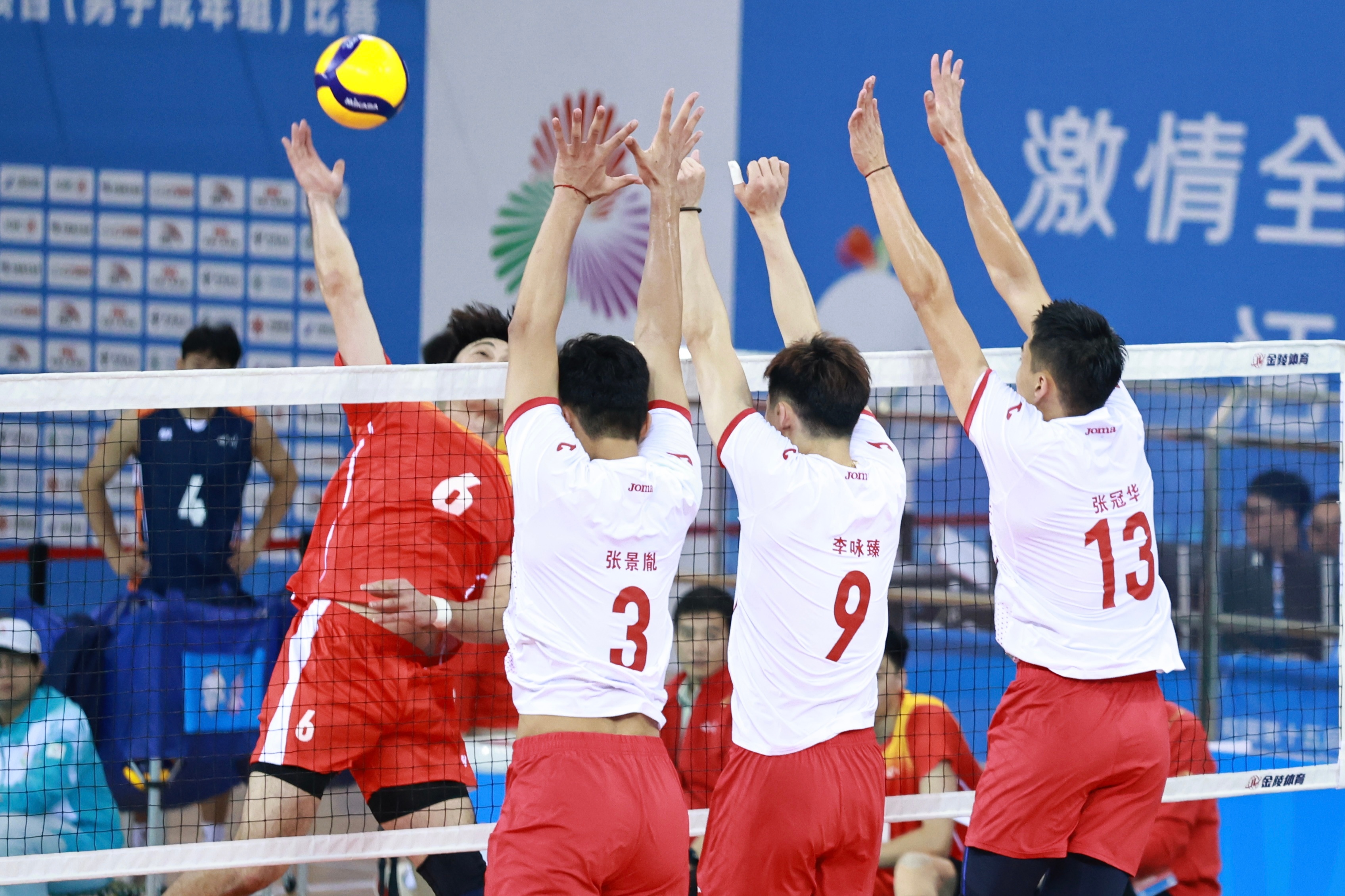 浙江男排[超话]  【比赛图集】2025年全运会男排小组赛第一轮：浙江男排3-0