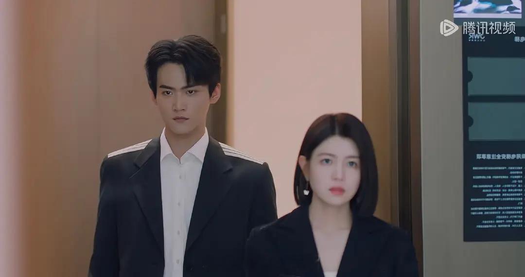 陈妍希、周柯宇《狙击蝴蝶》VS宋茜、宋威龙《下一站是幸福》两部姐弟恋题材电视剧，