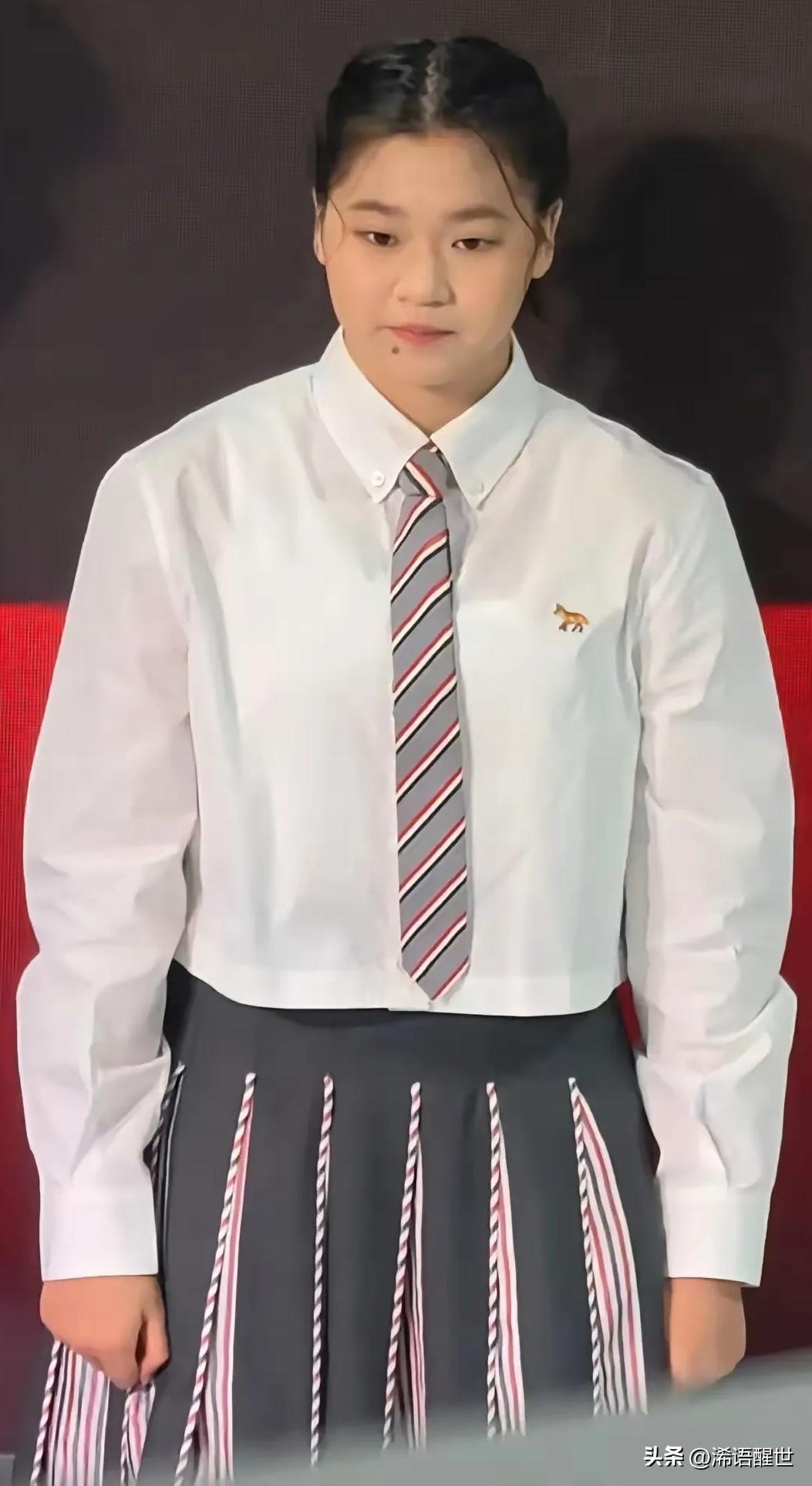 李宁估计现在后悔极了，谁也没料到，全红婵官宣成为万家乐首位全球代言人后，其母公司