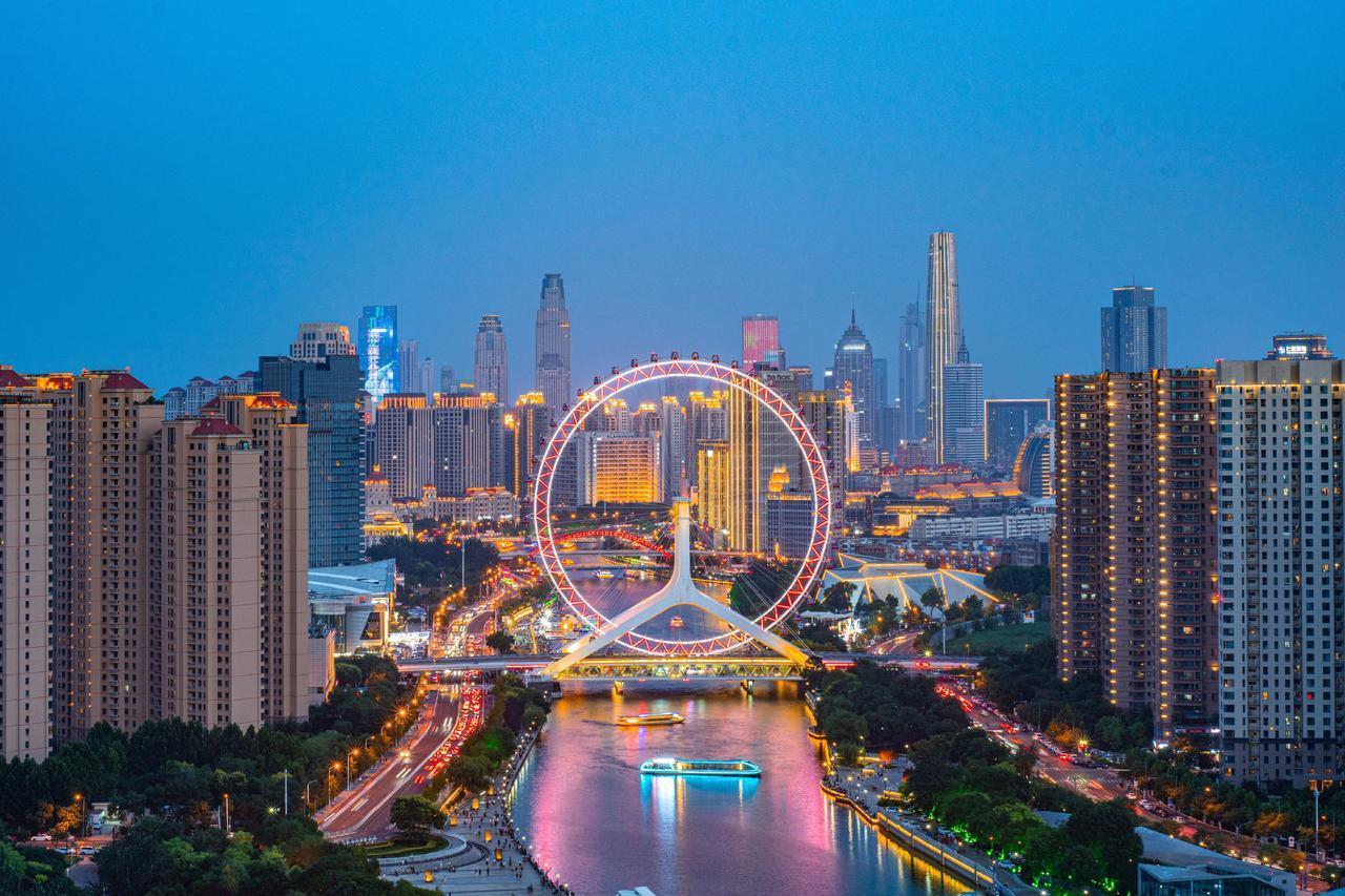 两座各有特点的城市，参与佳能相机漂流活动，我用佳能r8相机记录下了这两座城市之美