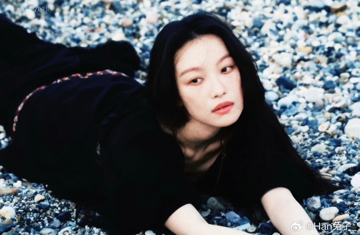 倪妮 无论是哪一张单拎出来都是神图的存在呀…倪妮