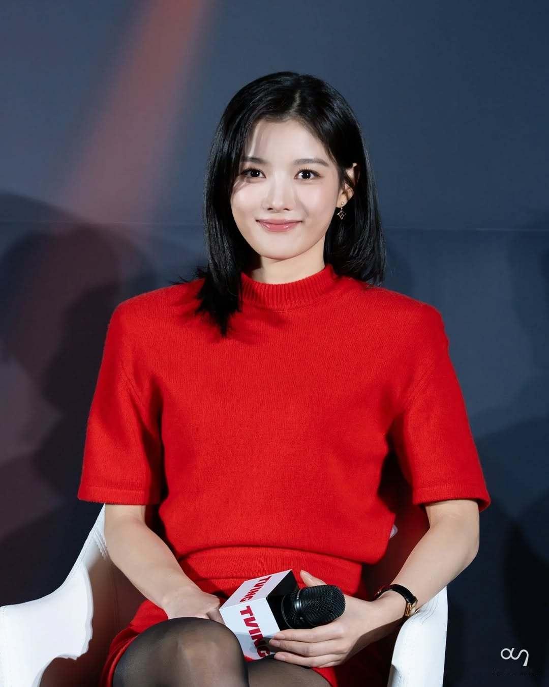 金裕贞 251105➠ins & X 更新 @ awesome_ent_offi