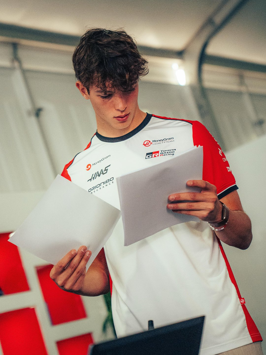 贝尔曼的超级驾照从11月3日起恢复到了4分这4分需要保持到2026年5月24日，