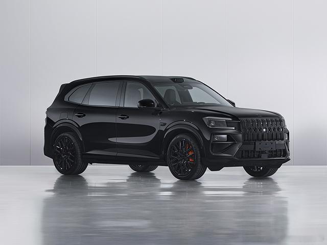 极氪8X 阵列式线条构成紧绷的弓弦，充满视觉张力；整体轮廓则如一体式铠甲，塑造出