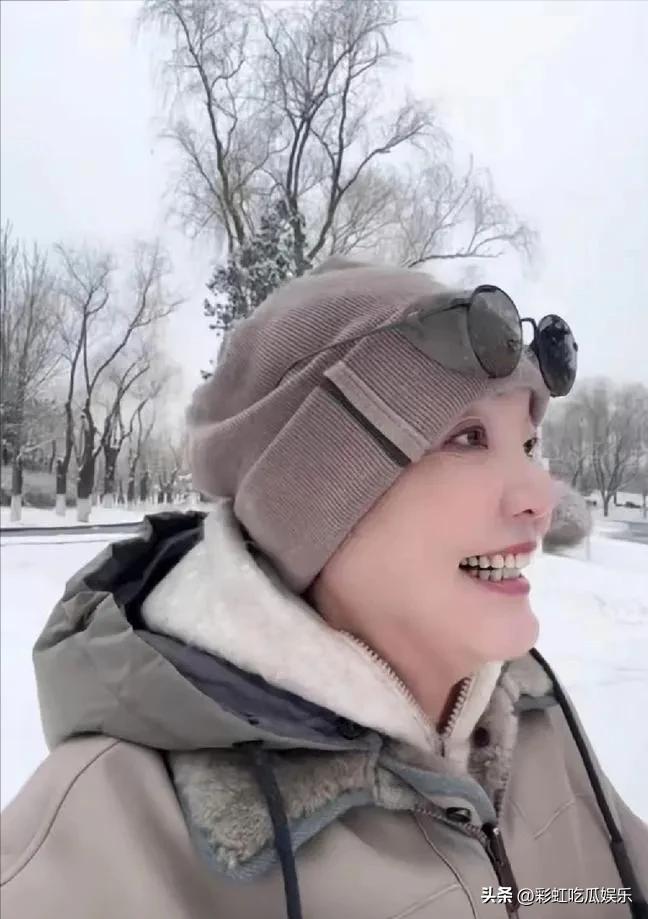 张兰回北京直播说，在儿子家我就是客人，她和汪小菲一直都是相爱相杀的母子俩。

汪