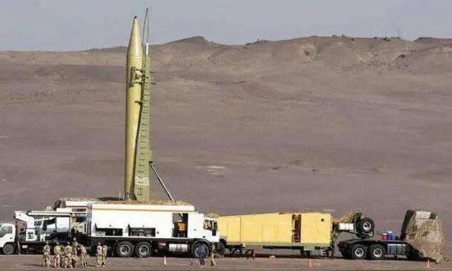 风水轮流转伊朗开始喊话呼吁大家赶紧撤离
 据伊朗伊斯兰革命卫队3月16日消息，当