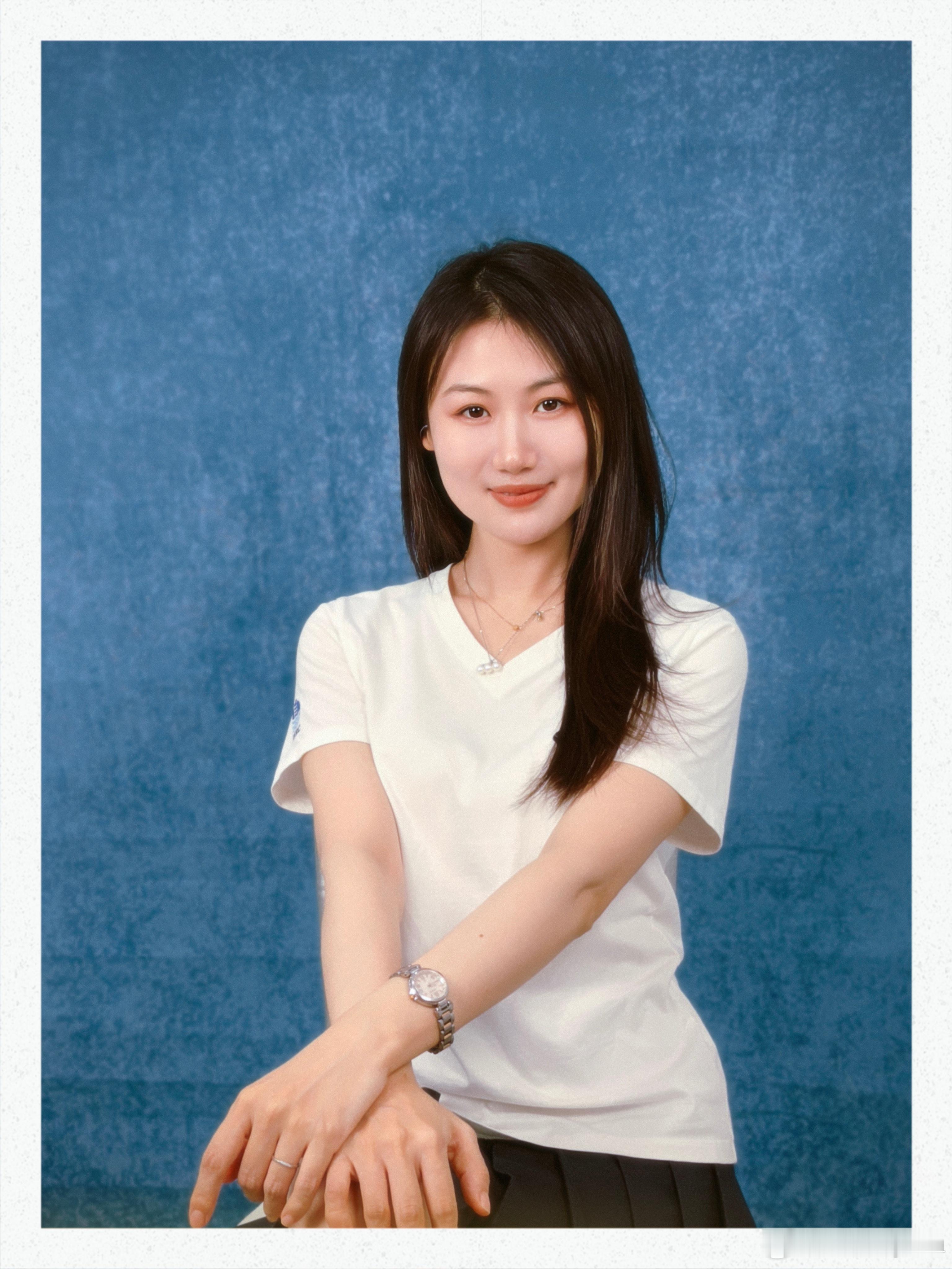美式九宫格。有没有买过小熊家的衣服的姐妹？我上学时没穿过，反而是上班后几年有段时