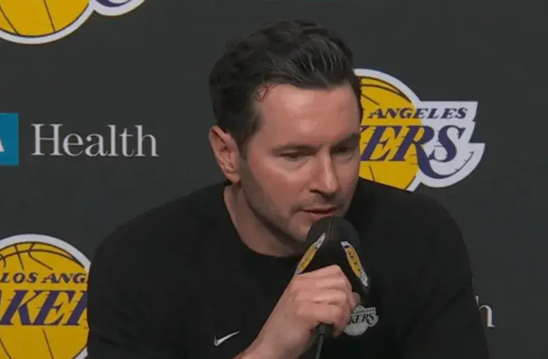 记者：球队现在的身份似乎正在成型，这种感觉如何？雷迪克：作为教练，我不能像粉丝那