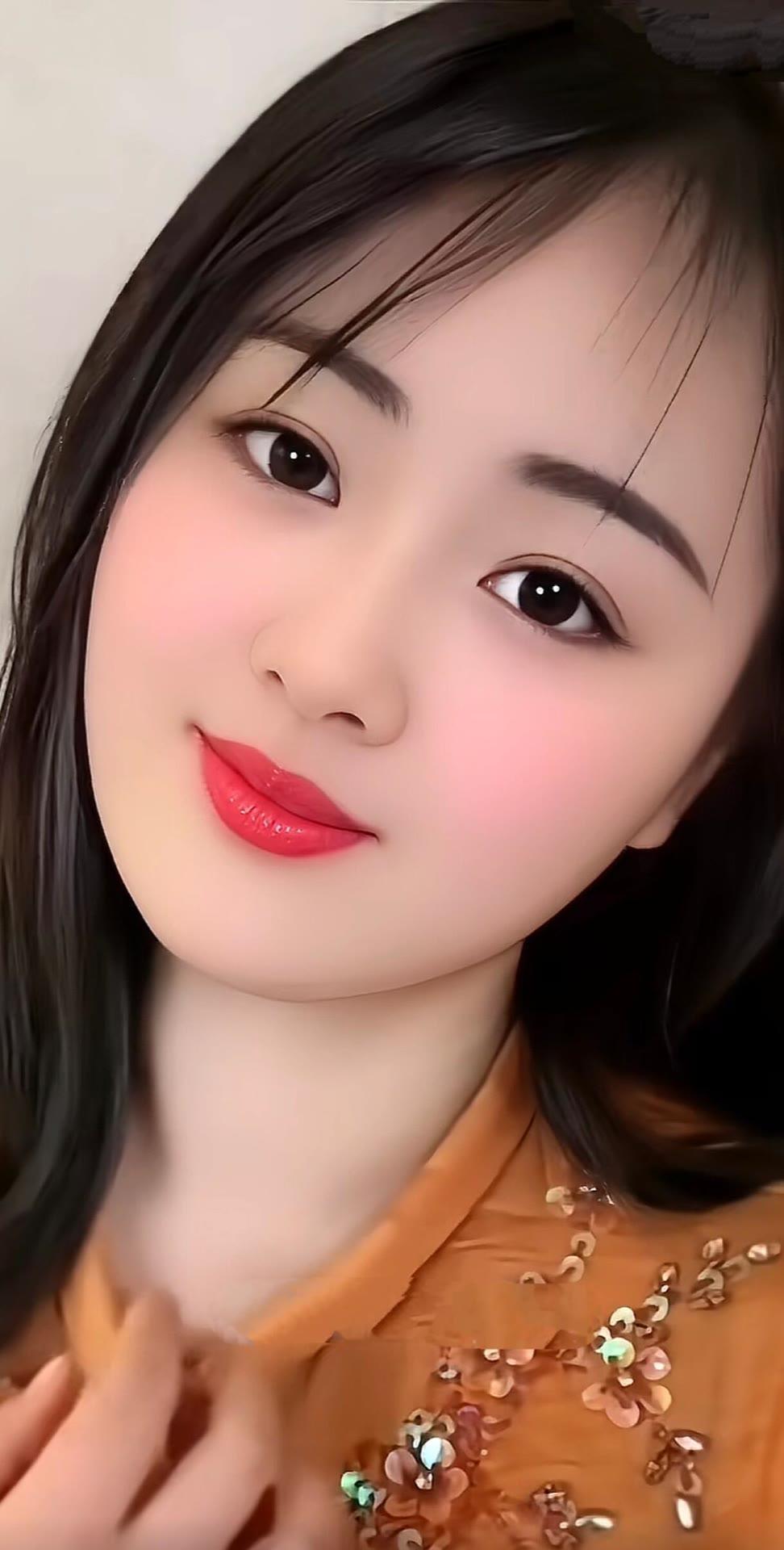 甜美笑容，温柔可人，元气满满的一天从微笑开始！😊✨