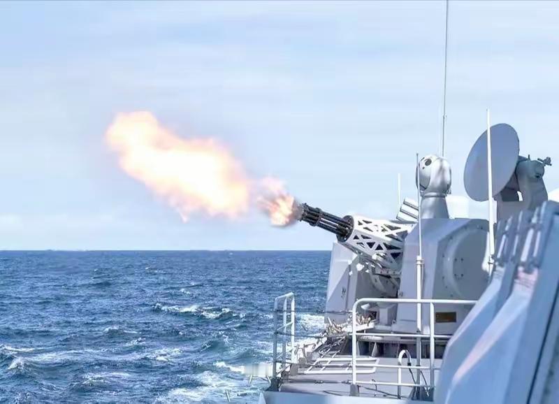 1. 专家：认为解放台湾靠“导弹洗地”几天解决的基本是军盲：判断一个人是不是军事