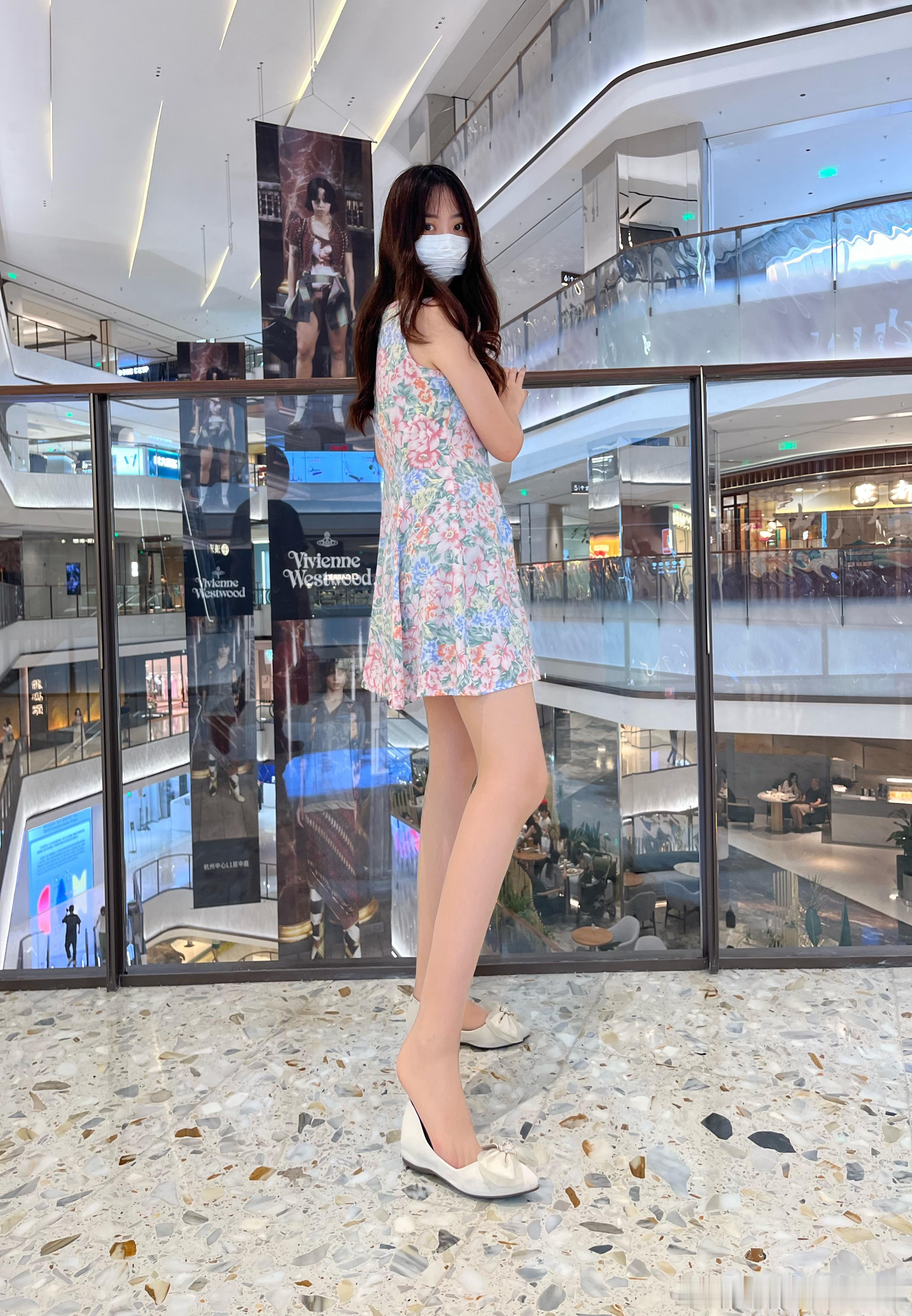 穿丝袜有气质 ​​​