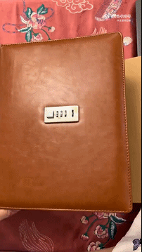 我最喜欢的书找到了！ 