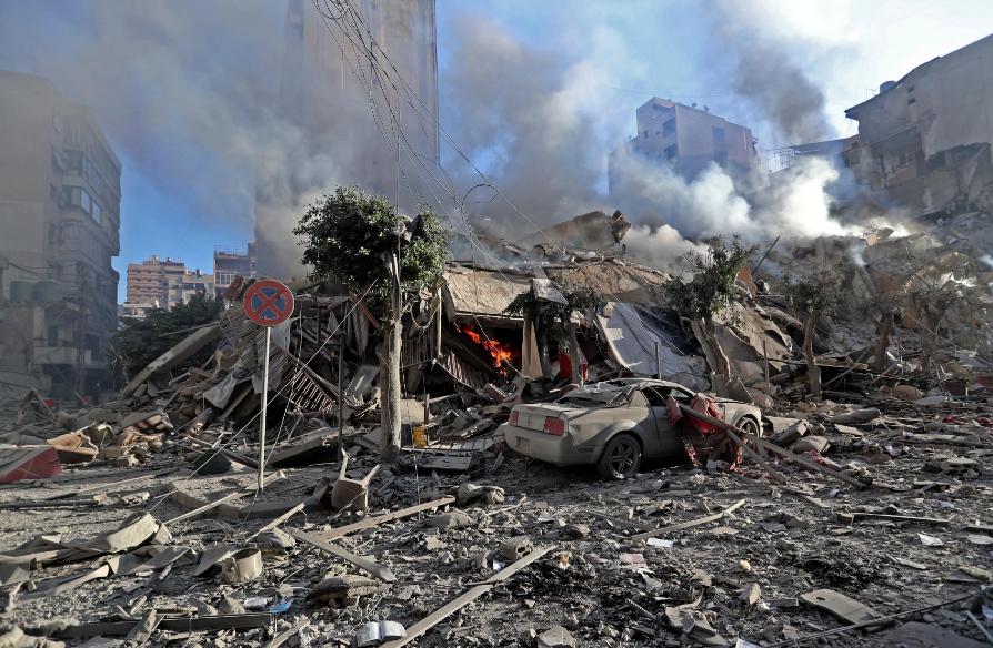 以色列挨揍，西方国家就坐不住了！10个西方国家跳出来劝黎巴嫩—别打了，别打了！