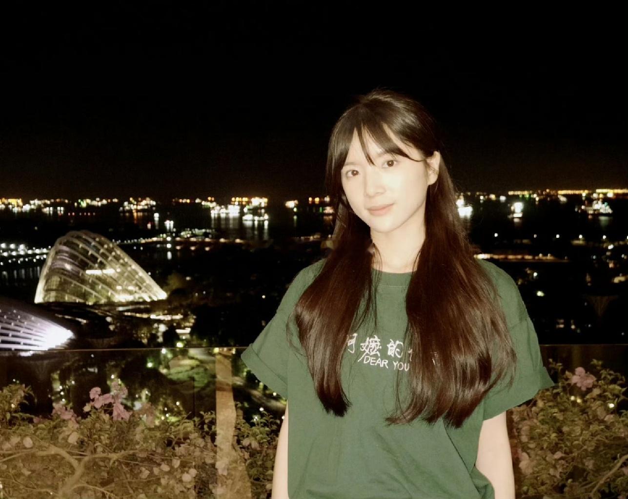 网传网友推荐李思潼饰演李清照，只因她是广财本科，自带才女标签。但外界普遍不看好，