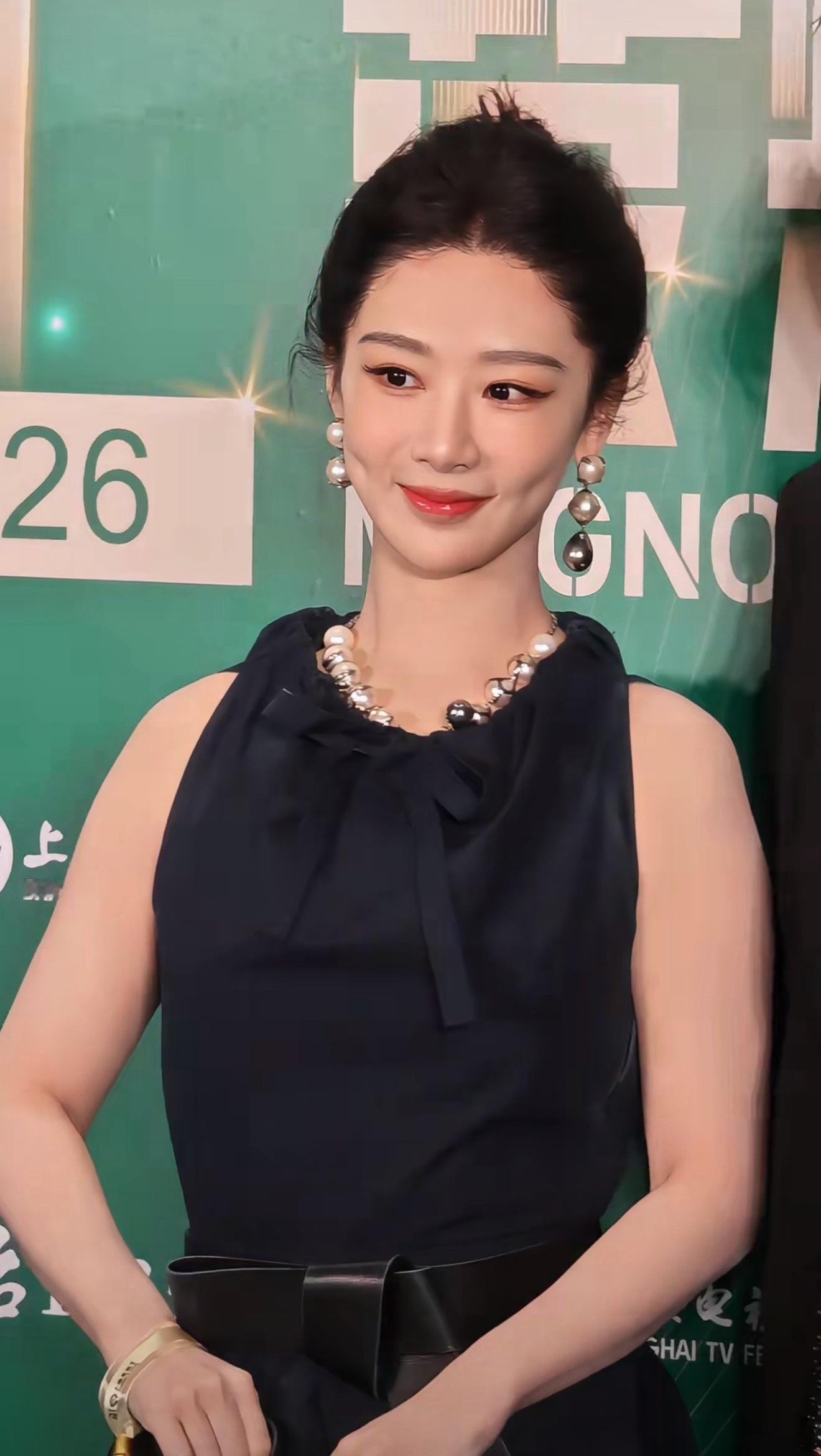 白玉兰晚宴视后提名演员今日造型：杨幂、杨紫、任素汐、孙俪、吴越…白玉兰提名晚宴