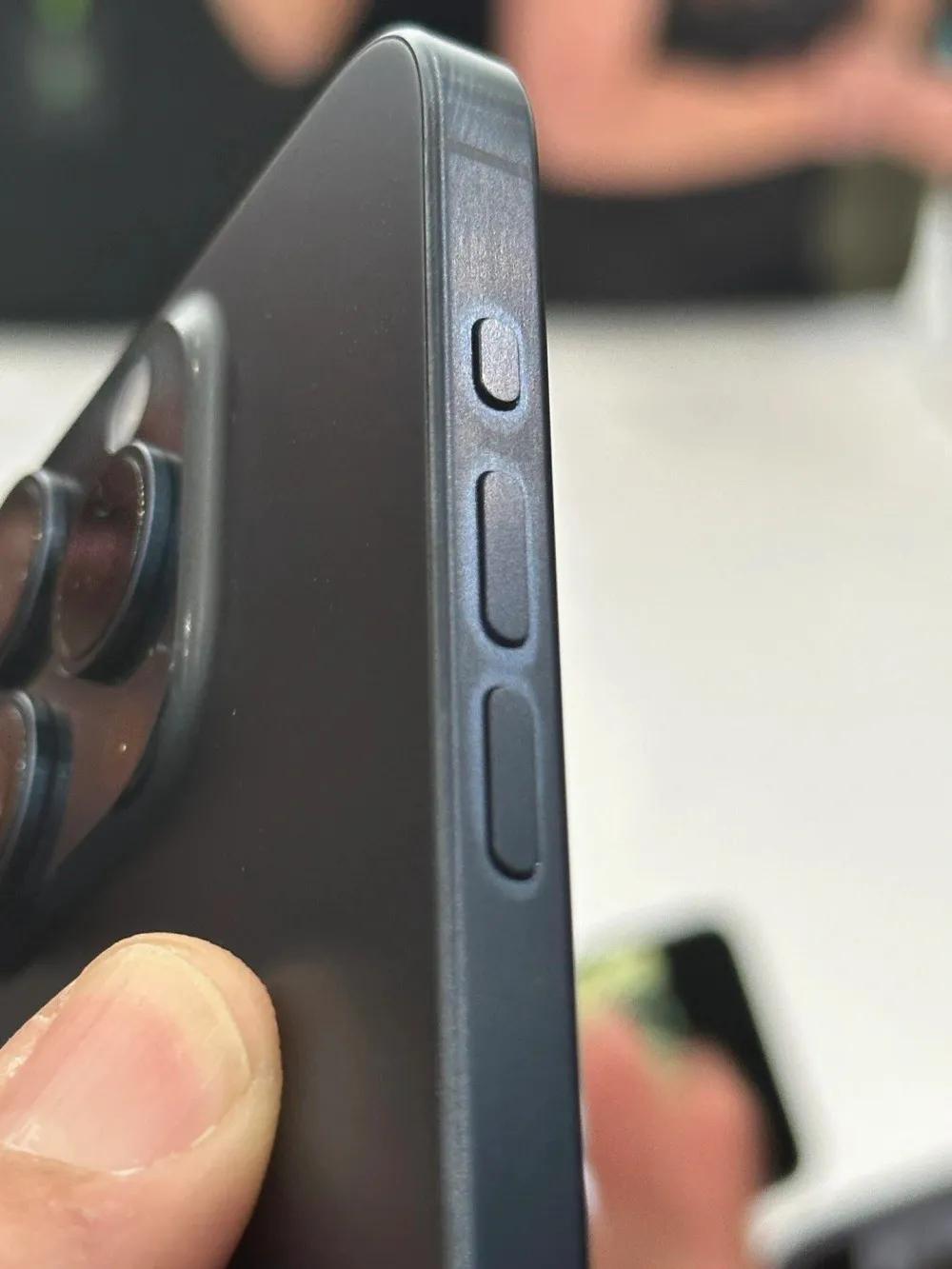 #iPhone 15的USB-C接口可与安卓通用#
充电接口终于可以通用了，据网
