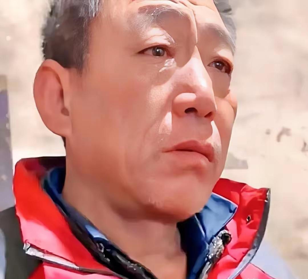 泪目！河北农民重病，弥留之际，他拉着光棍弟弟的手，吃力地说：“我走后，嫂嫂和4个