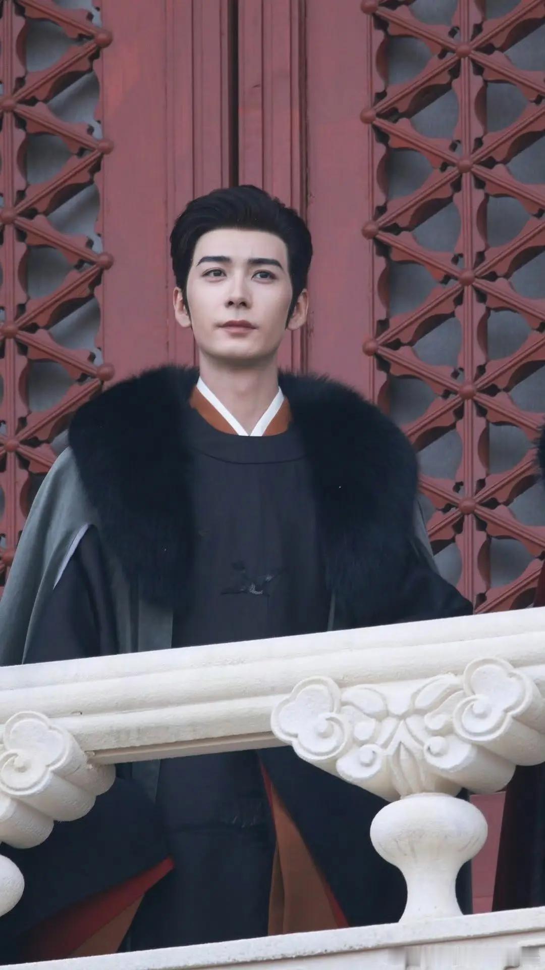 陈星旭金枝的几套造型路透，感觉都挺好看 