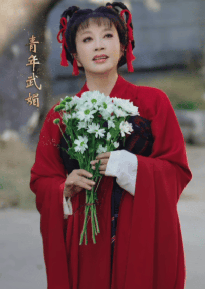 刘晓庆重现经典台词刘晓庆整个人都在发光满满情怀扑面而来！刘晓庆开口瞬间勾起满满怀