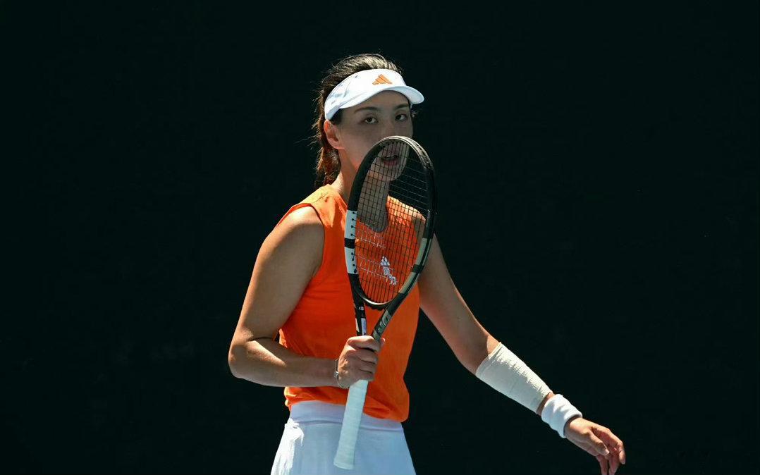 郑钦文重回中国一姐 搞不懂王美人这是在干啥。WTA拉维斯瓦尔125K第二轮，头号