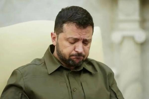 乌克兰自曝，破产倒计时60天。
泽连斯基已经放弃期待所谓的西方援助了，上个月跑中