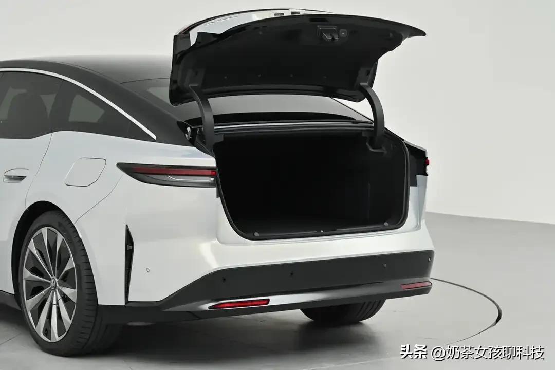 🎉2026年3月12日事业运势
第一名生肖猪95%
第二名生肖龙91% 第二名