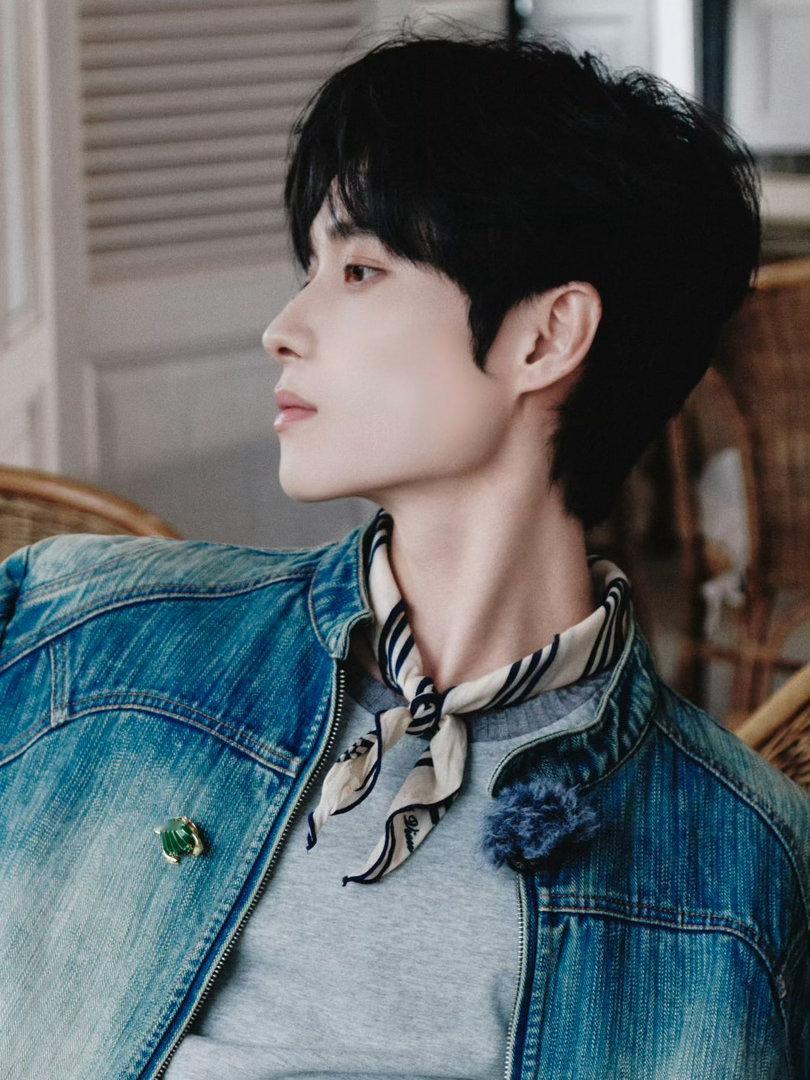 井胧回应和代旭斗舞风华合伙人 斗舞输了但人气赢了。观众记住的不是谁跳得好，是谁扭