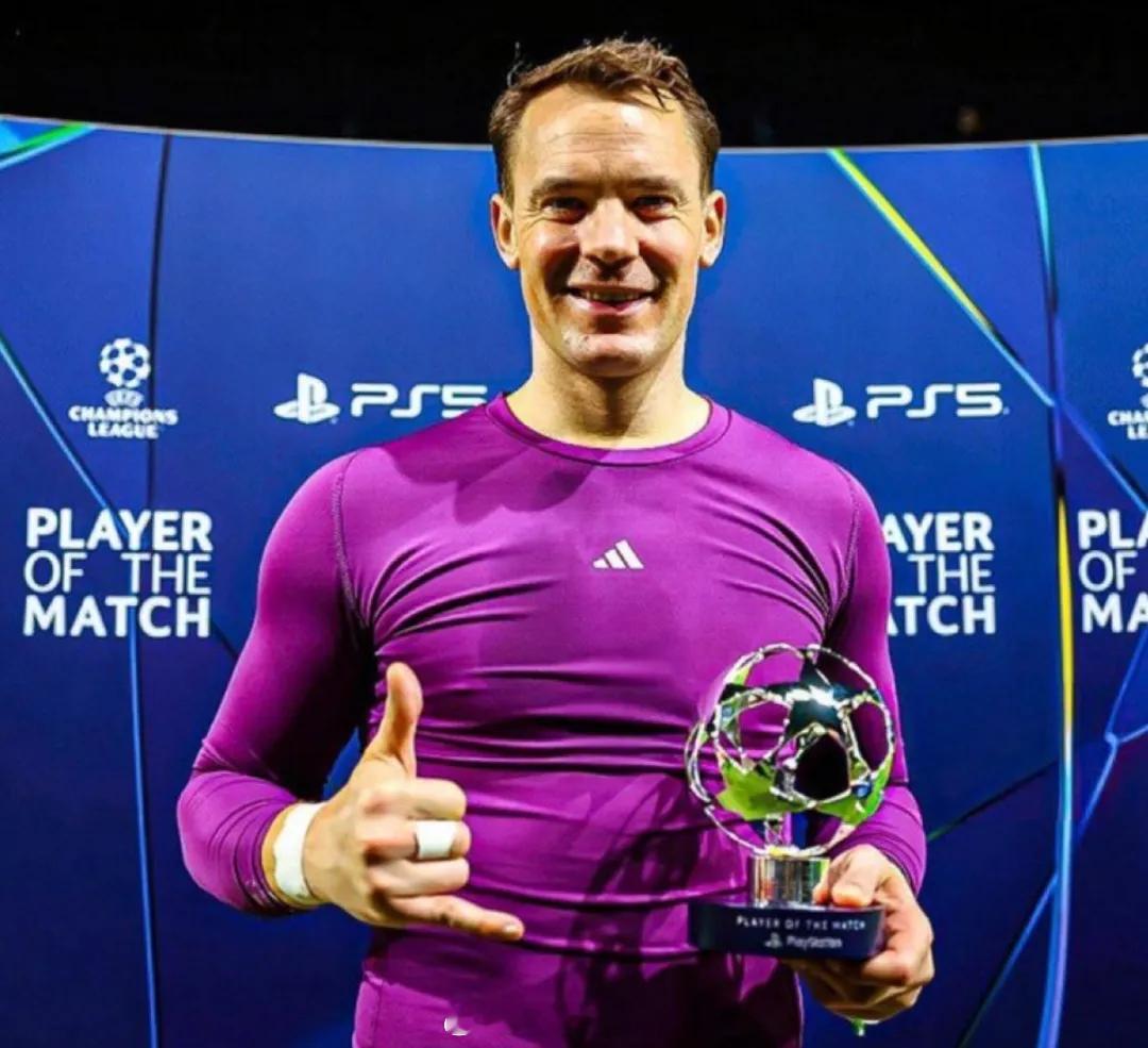 罗马诺发推：尽管有传闻，但诺伊尔目前没有和任何英超球队谈判。这名门将在赛季结束前