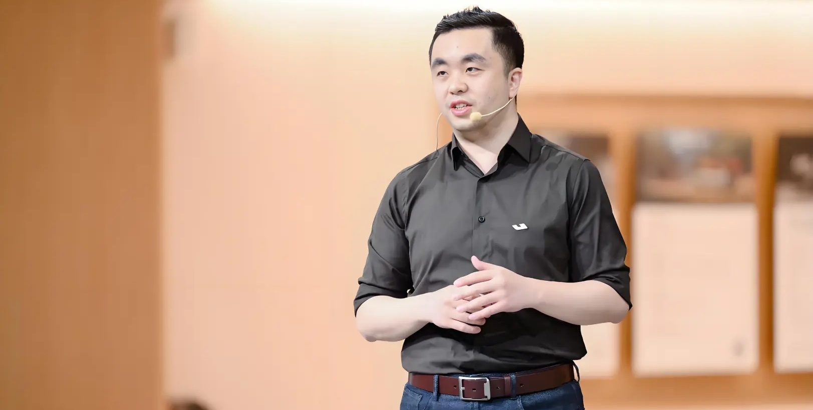 前理想汽车人形机器人负责人郎咸朋创办具身大模型公司3月9日，红色星际机器人报道称