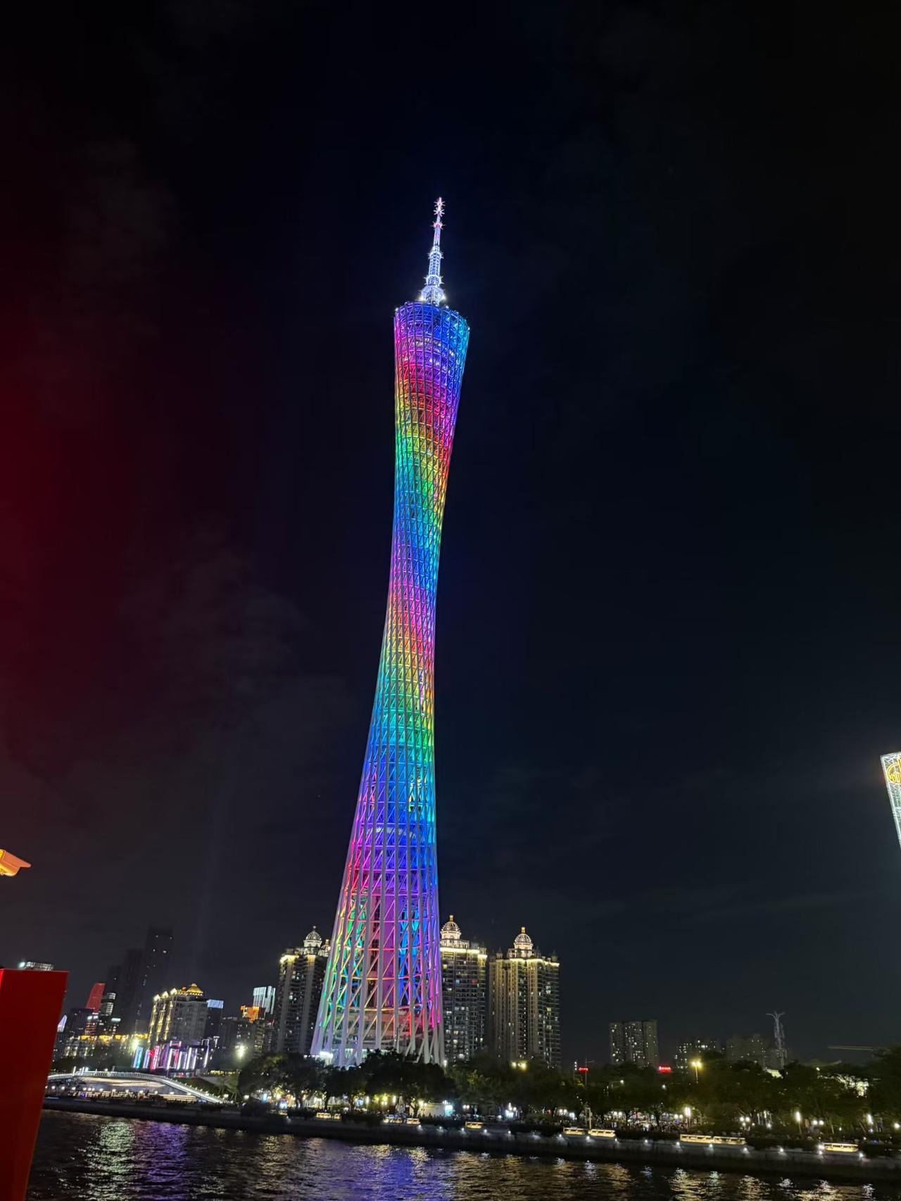 风风，雨雨，是岁月。走走，看看，是人生。健健康康，是底气。平平安安，是福气。愿我