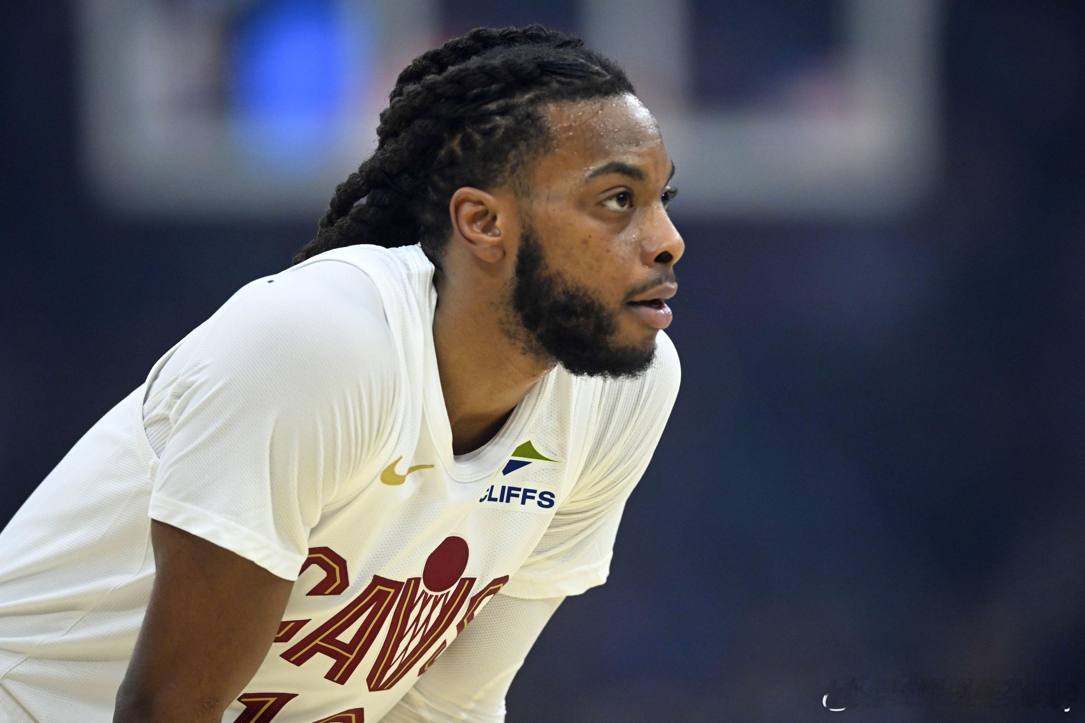 Sam Amico：NBA各队都在关注加兰的情况。👀圈内人士开始猜测骑士队“接