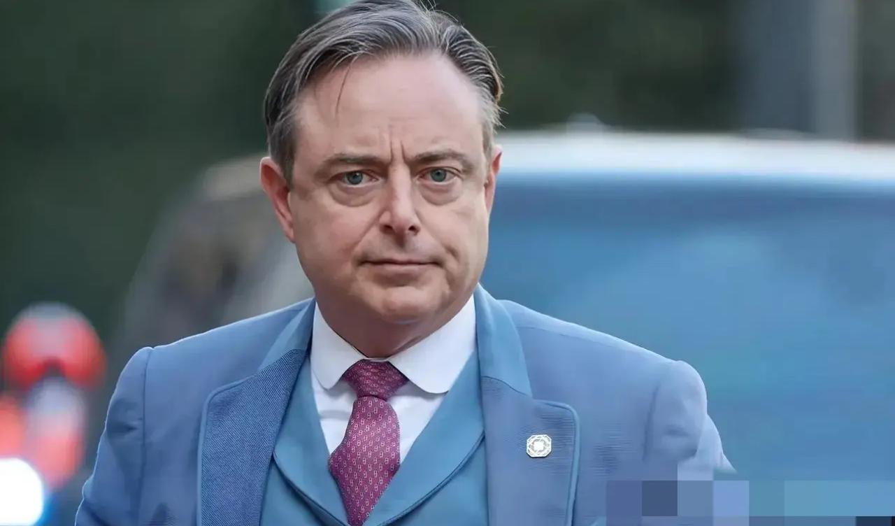 就在刚刚，

比利时宣布了。

9月23日，比利时首相德韦弗正式宣布承认巴勒斯坦