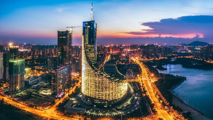首先，合肥坐拥一所顶级985高校——中国科学技术大学，以及2所211高校——合肥