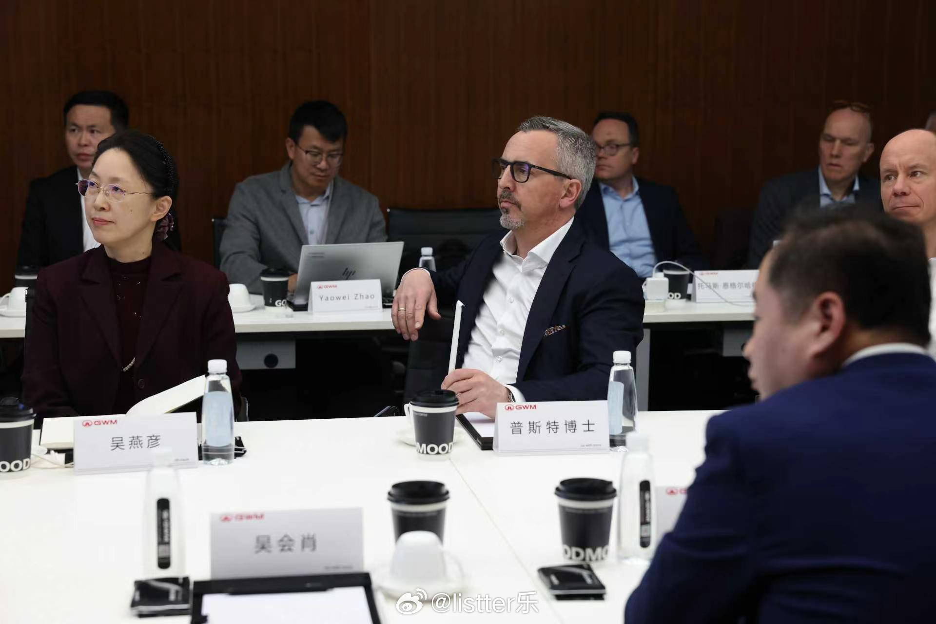 越来越佩服老魏的人格魅力了，竞争对手其实也是互相学的最好典范，宝马研发高管带队访