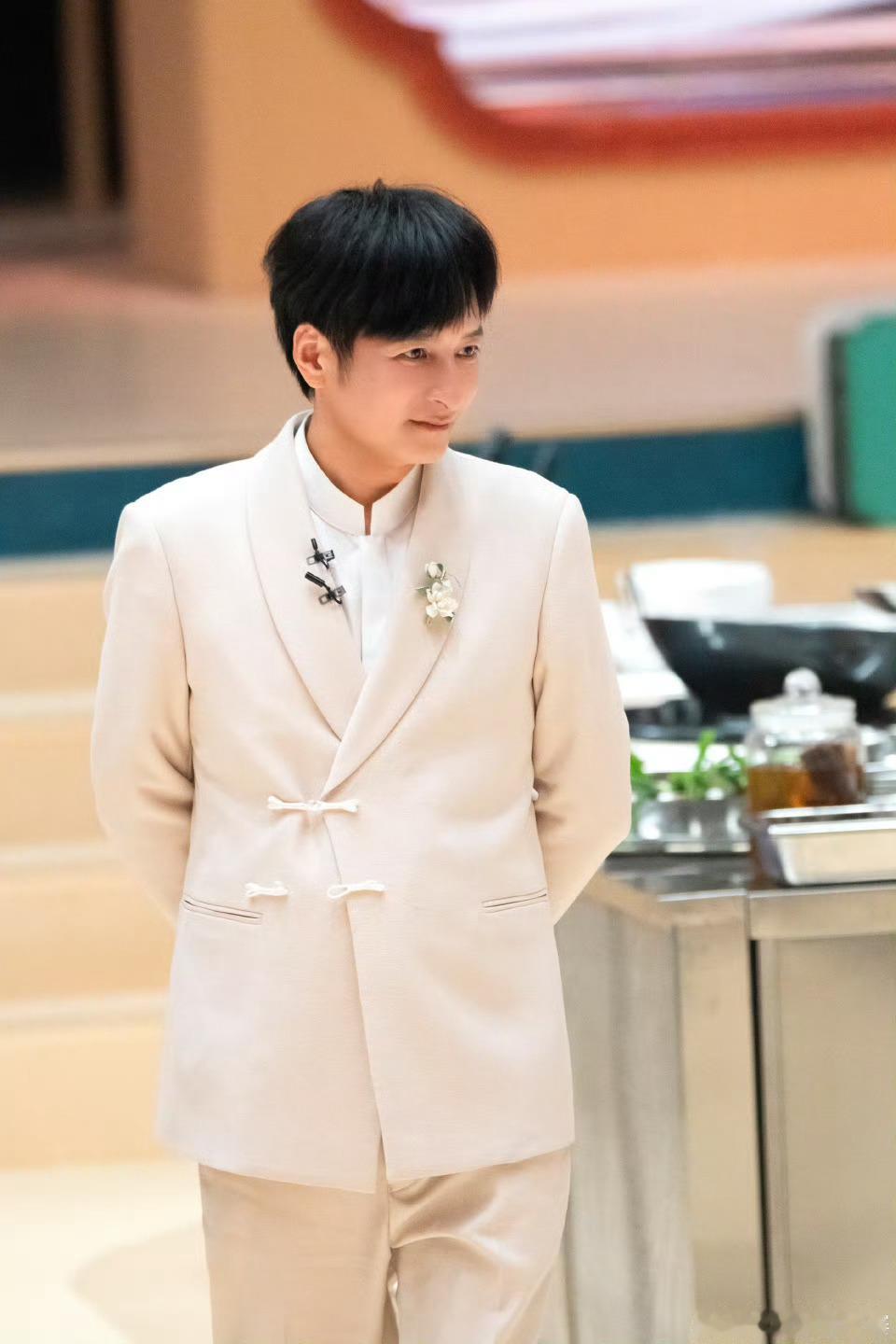 沈梦辰李维嘉回应节目黑幕 内娱综艺从哪里找来这么多表演型人格，没被淘汰本来该偷着